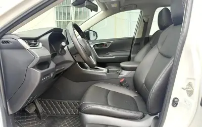 Toyota RAV 4, 2023 — миниатюра 4