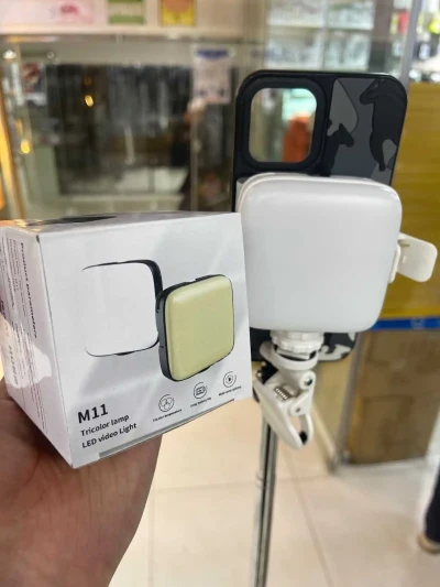 Мини прожектор для смартфон Tricolour M11
