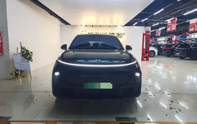 Li Auto L9, 2022