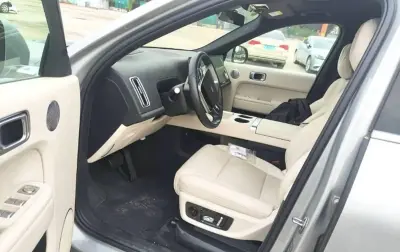 Li Auto (LiXiang) L9, 2024