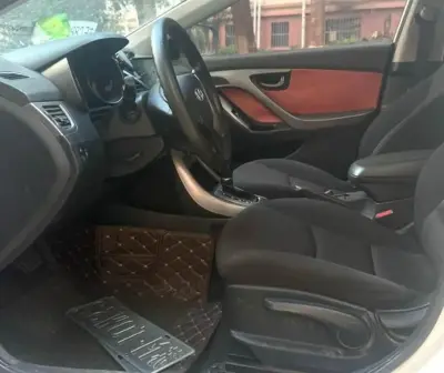 Hyundai Elantra, 2015