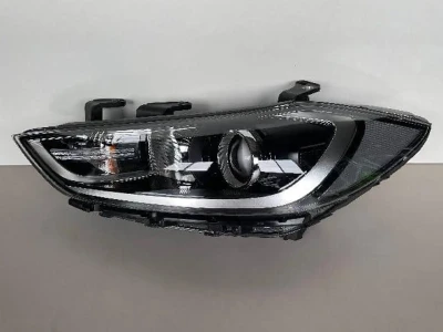Фара от Hyundai Avante AD ,Elantra