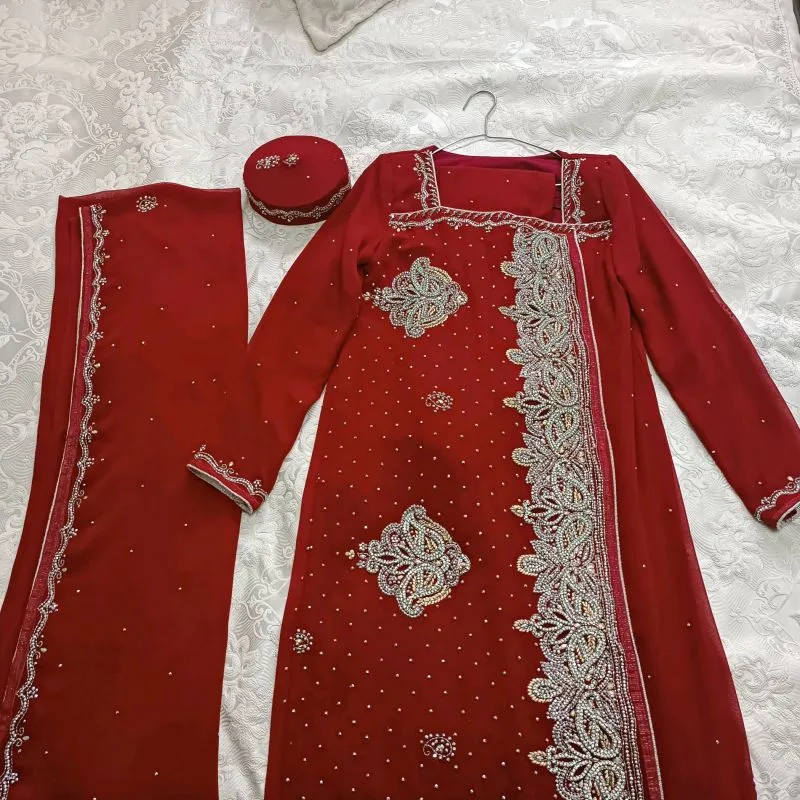 Свадебная платье