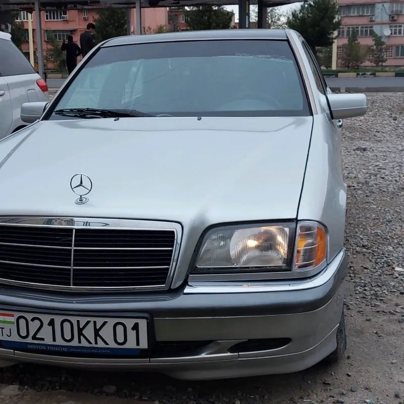 Mercedes-benz E class 1995