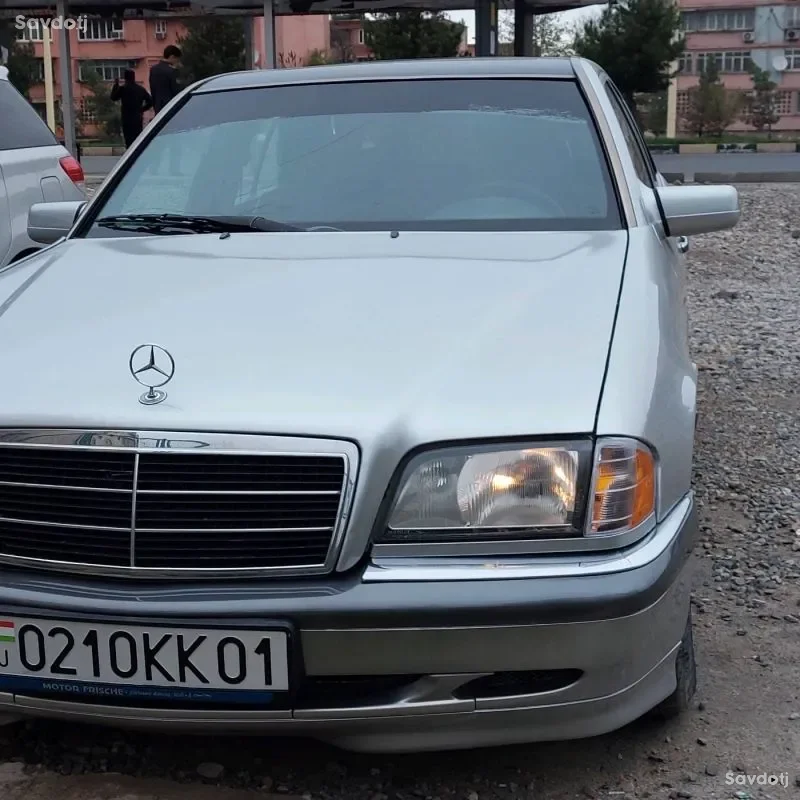 Mercedes-benz E class 1995 — миниатюра 8