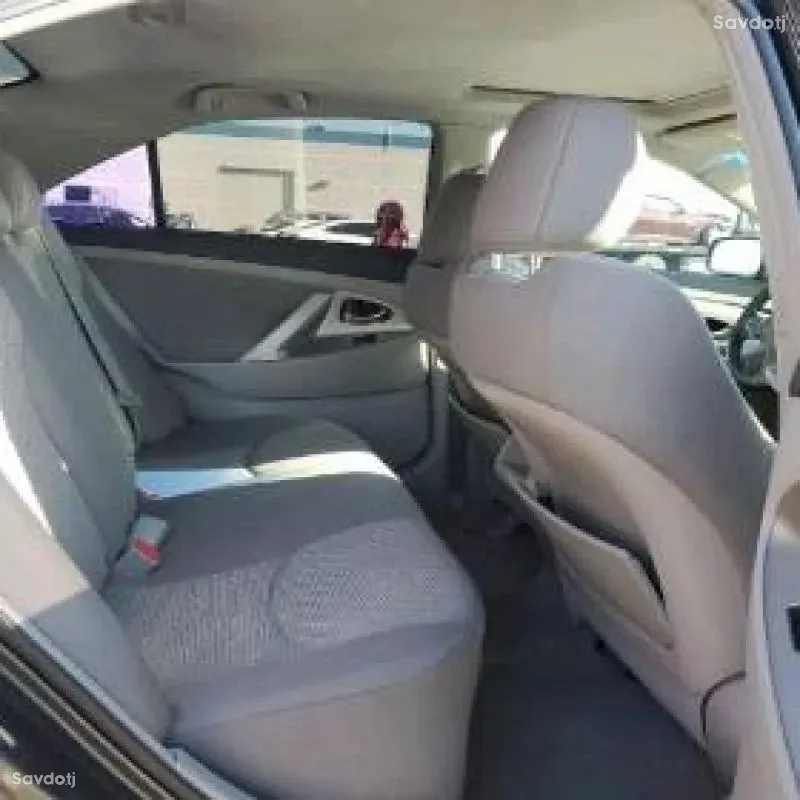 Toyota Camry 2010