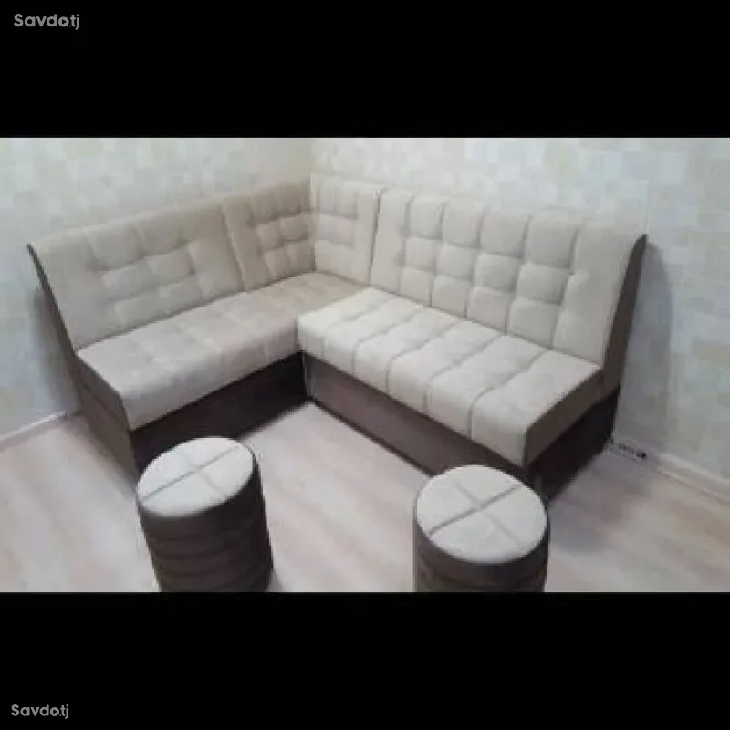Диван