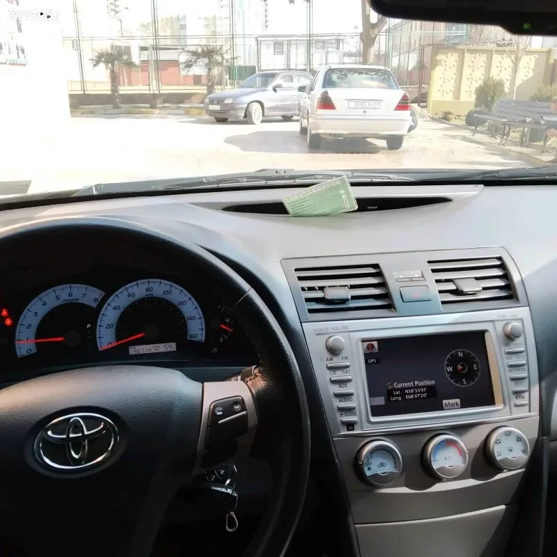 Toyota Camry 2010 — миниатюра 25