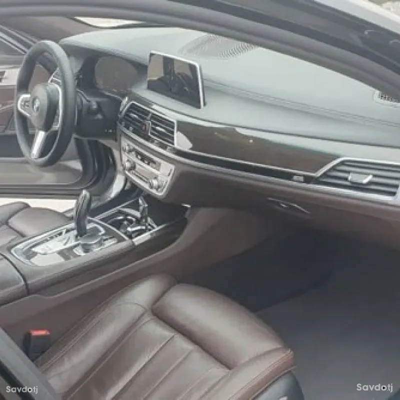 BMW 7 series 2018 — миниатюра 5