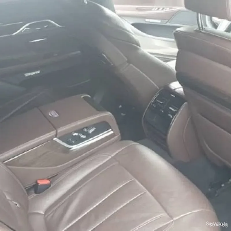 BMW 7 series 2018 — миниатюра 6