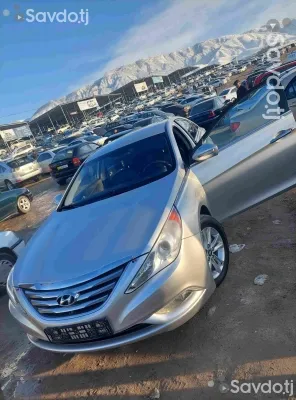 Hyundai Sonata 2011