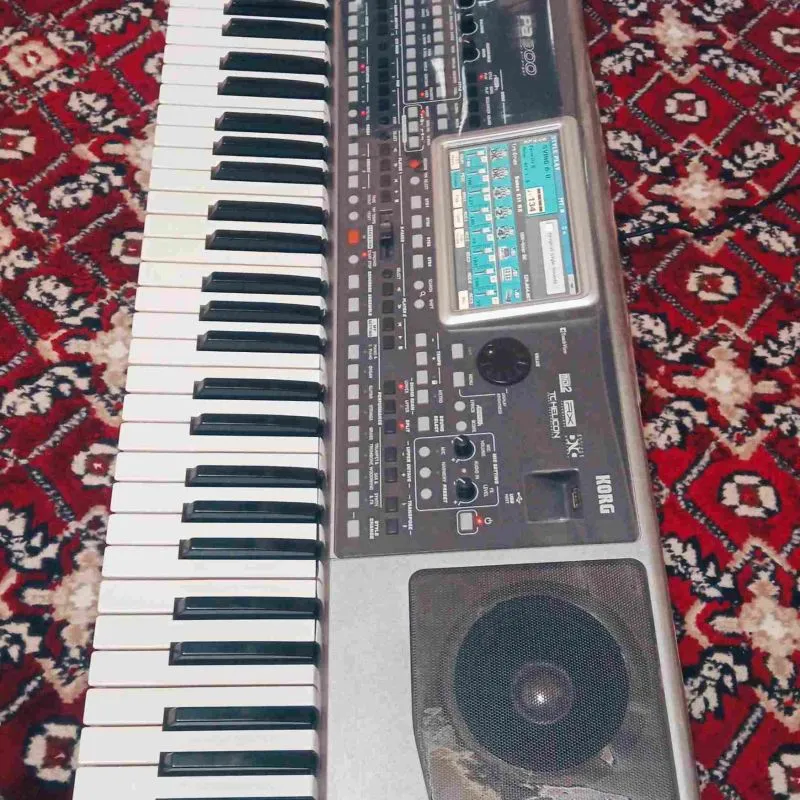 Синтезатор Korg pa 900