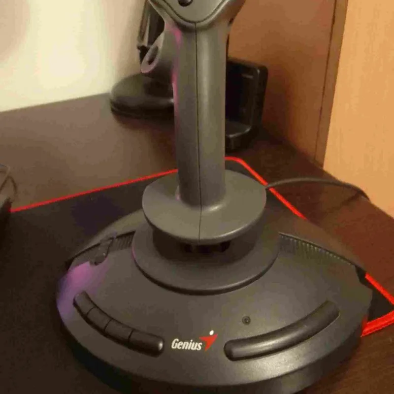 Джойстик Genius MaxFighter F-23U