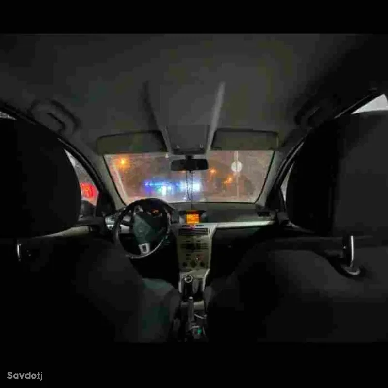 Opel Astra h 2010 — миниатюра 4