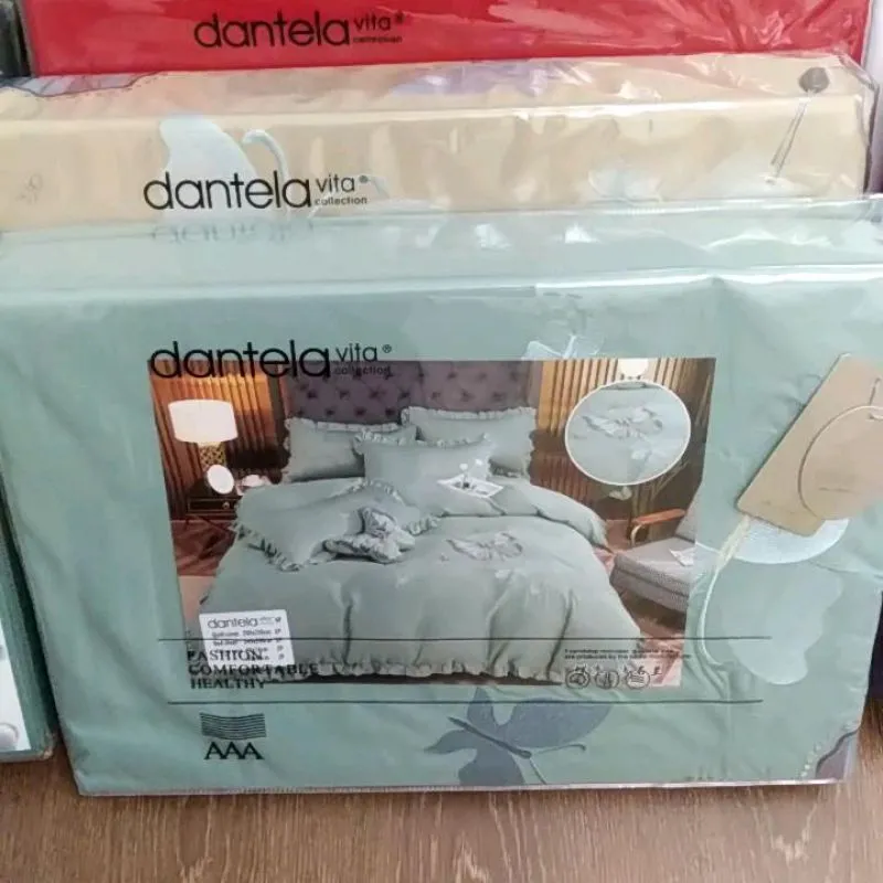 постельное бельё 4 наволочки  простил пододеяльник