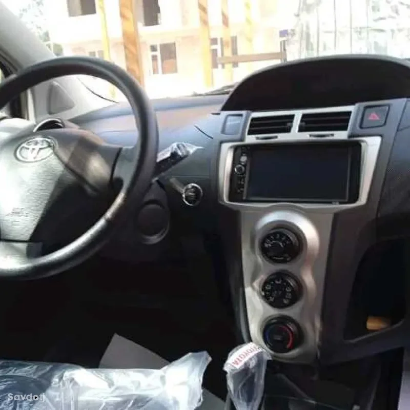Toyota Vitz 2008