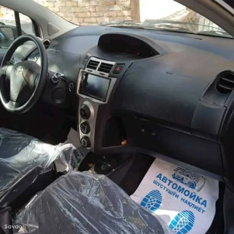 Toyota Vitz 2008