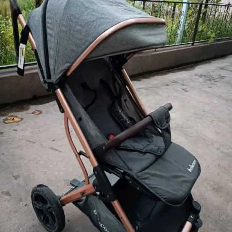 Коляска прогулочная