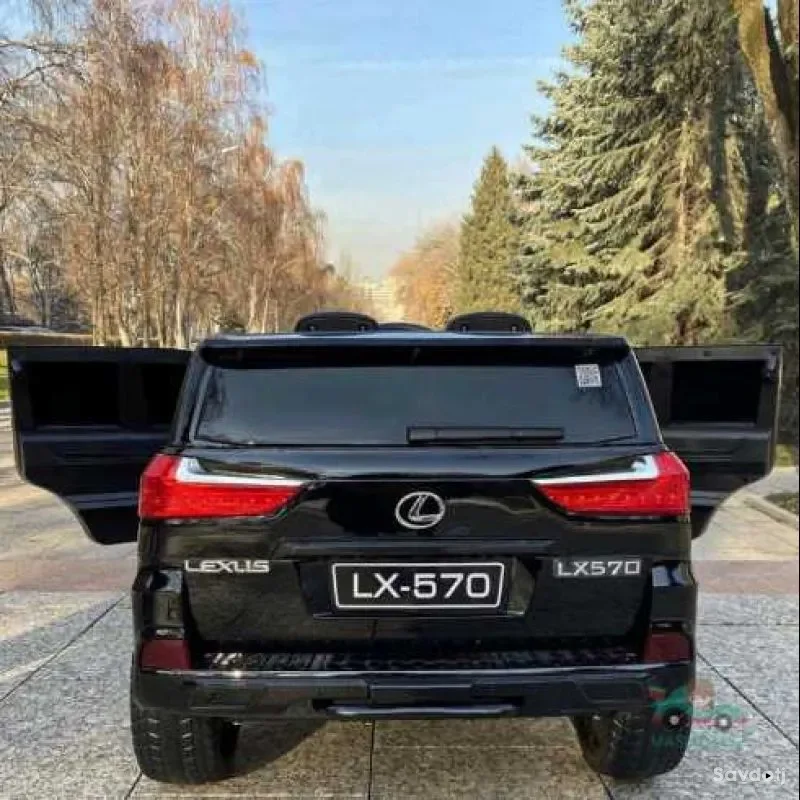 Мошинчаи кудакона LX 570