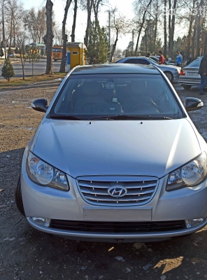 Hyundai Avante 2009