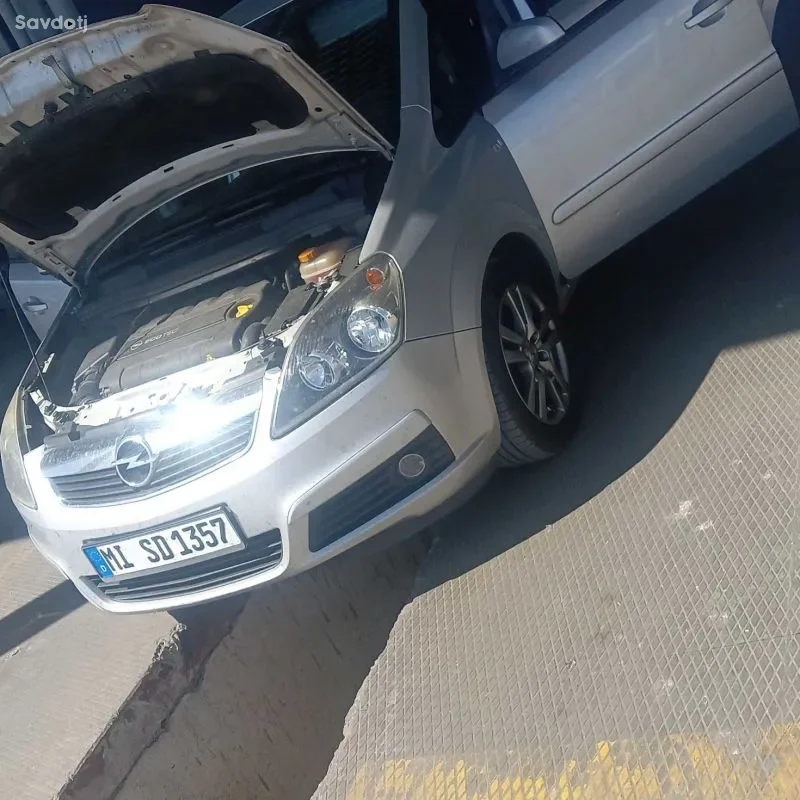 Opel Zafira 2007 — миниатюра 3