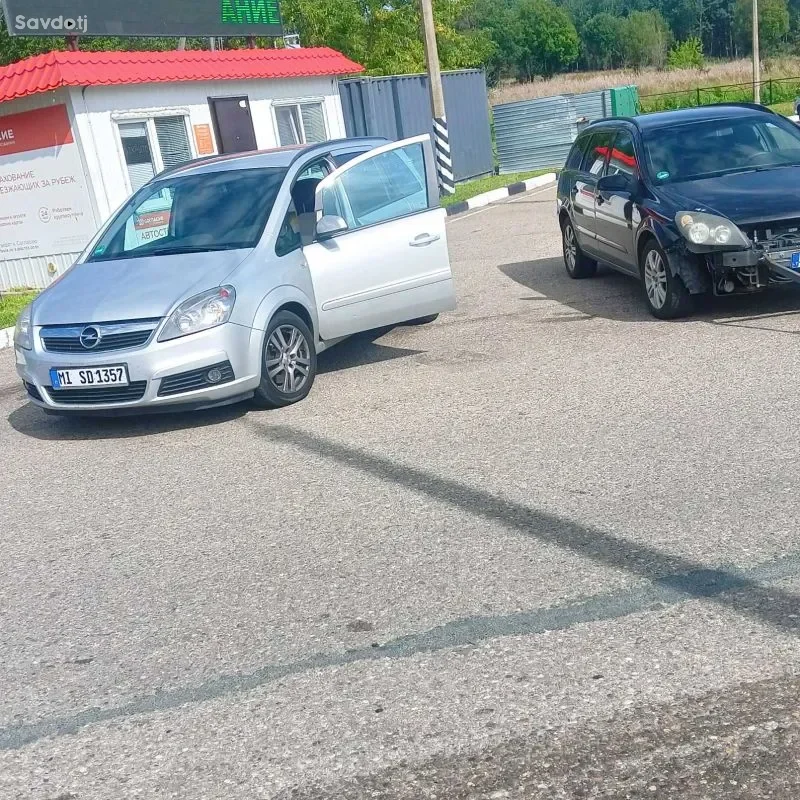Opel Zafira 2007 — миниатюра 12