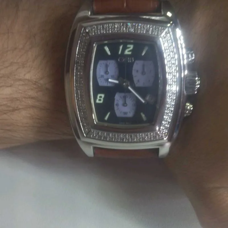 Швейцарские часы GAP с бриллиантами