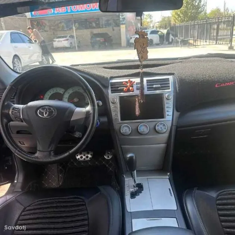 Toyota Camry 2010