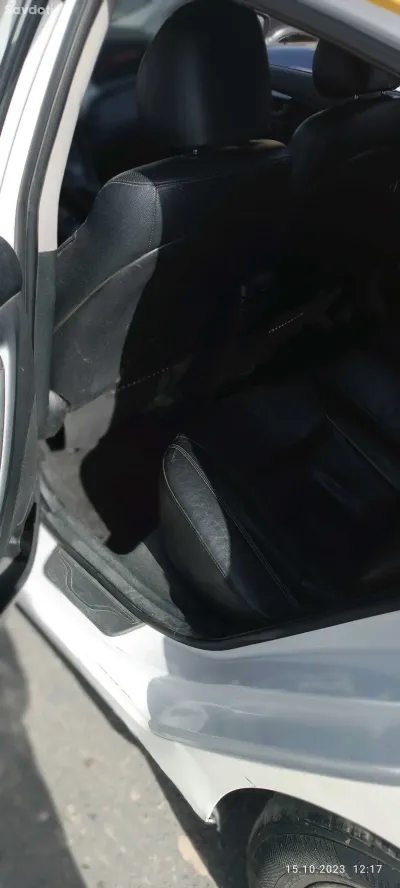 Hyundai Elantra 2013