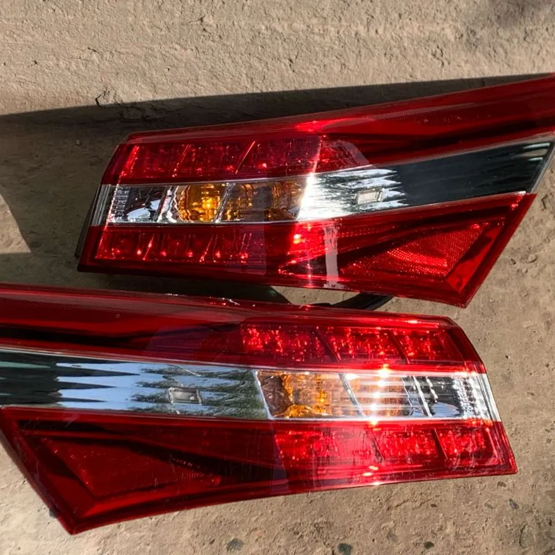 Задный стоп на Авалон 2013-15