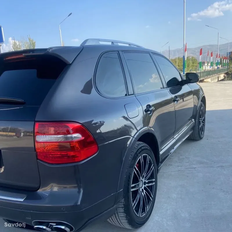 Porsche Cayenne 2010