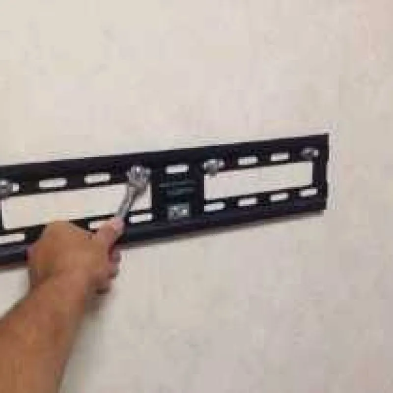 установка телевизора на стену