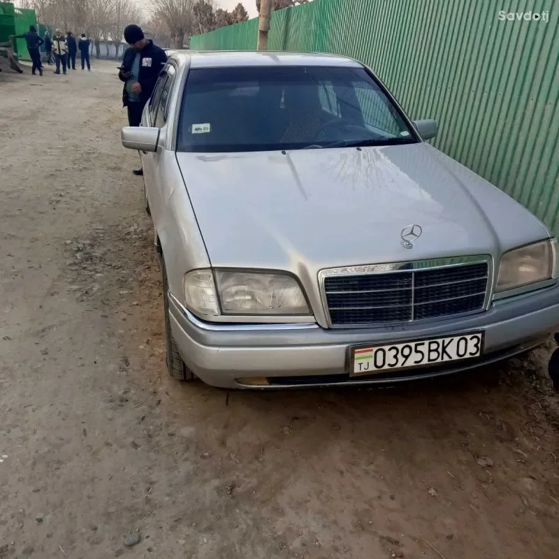 Mercedes-benz C class 1995 — миниатюра 4