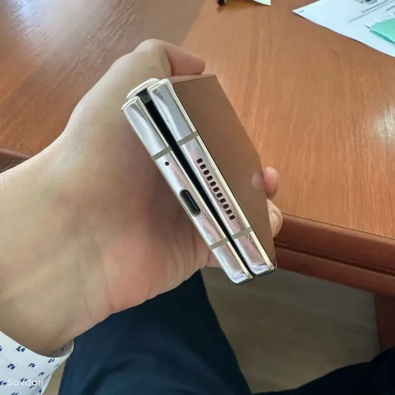 Samsung Galaxy Fold 256 gb — миниатюра 7