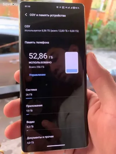 Vivo v 27,