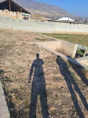 Постройка с земельным участком