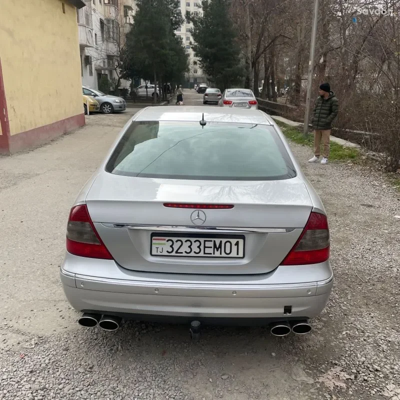 Mercedes-benz E class 2004 — миниатюра 5
