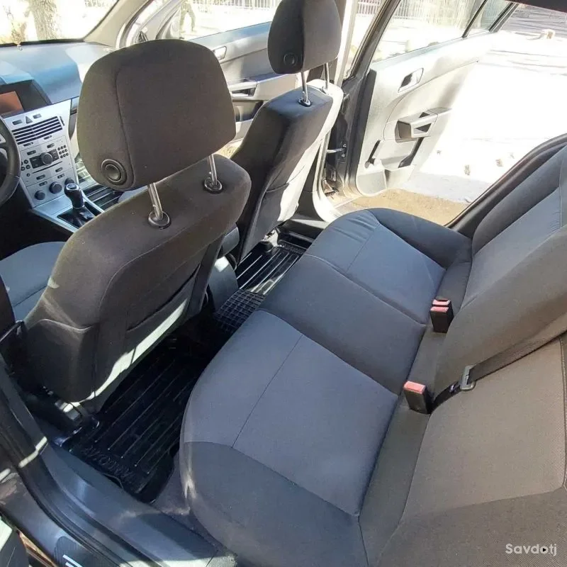 Opel Astra h 2010