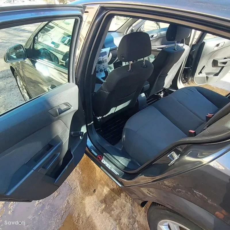 Opel Astra h 2010