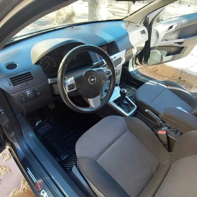 Opel Astra h 2010