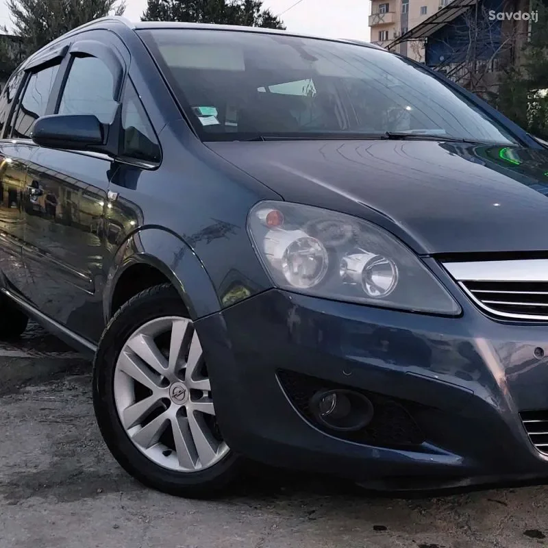 Opel Zafira 2008
