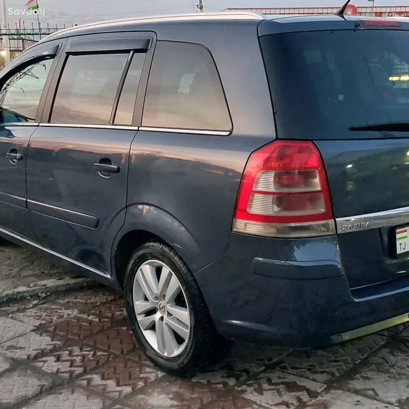 Opel Zafira 2008