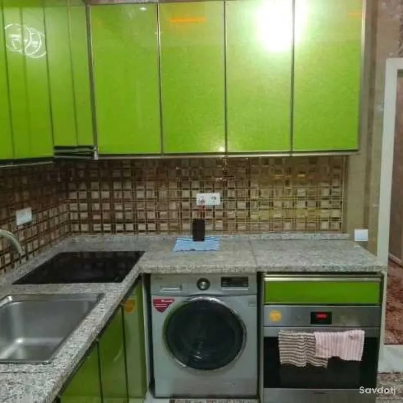 2-к квартира, 8 этаж, 74 м², Фирдавси