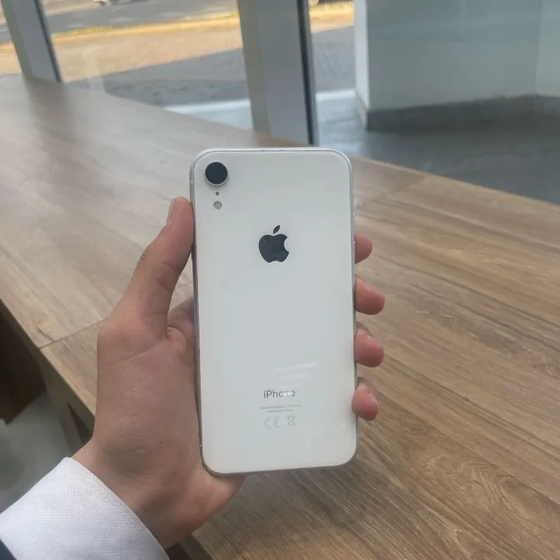 Apple IPhone xr 64 gb