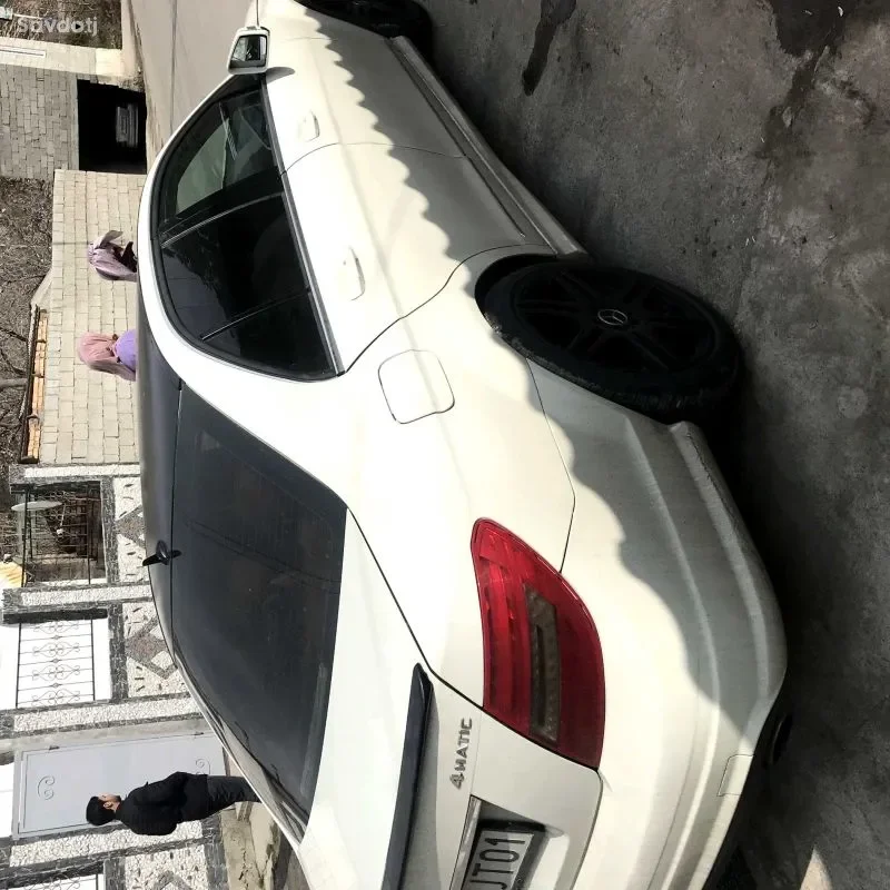 Mercedes-benz C class 2011 — миниатюра 6
