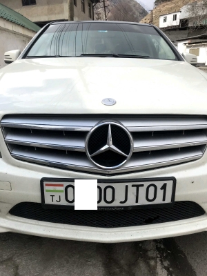 Mercedes-benz C class 2011