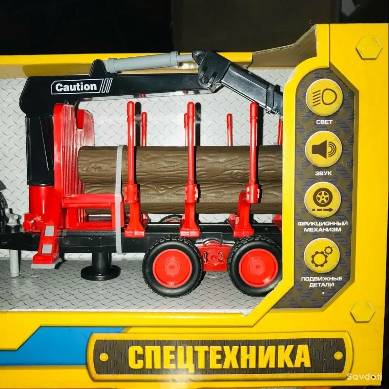 Трактор с прицепом