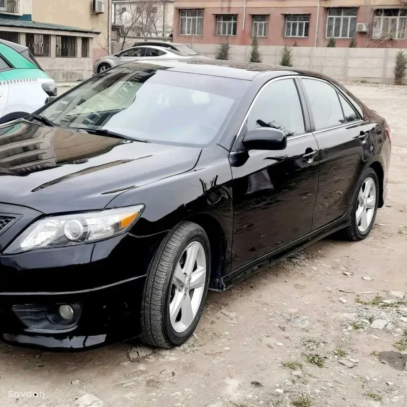 Toyota Camry 2011