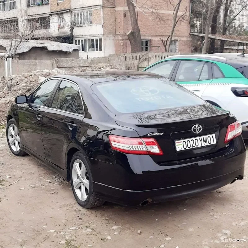 Toyota Camry 2011