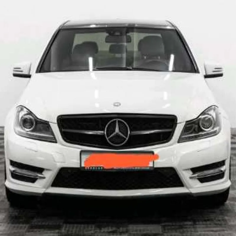 Лобовое стекло Mercedes Benz W204